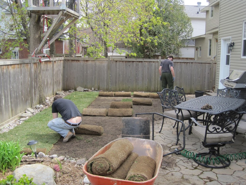 Pada Landscaping | 25 Warbonnet Dr, Nepean, ON K2E 5L9, Canada | Phone: (613) 899-9548
