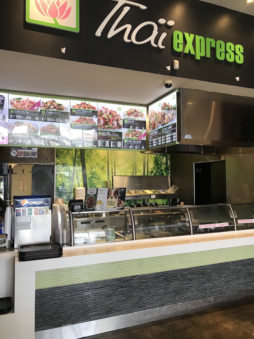 Thai Express Restaurant Pierrefonds | Plaza Pierrefonds, 14850 Boul. de Pierrefonds, Pierrefonds, QC H9H 4Y6, Canada | Phone: (514) 626-5317