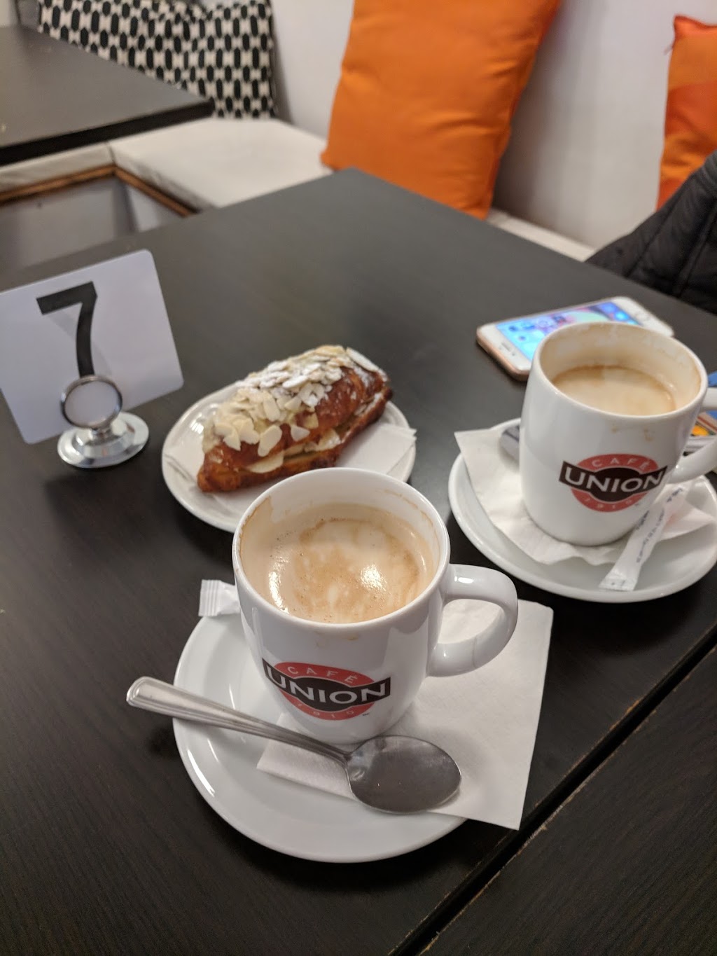 Café Central | 2376 Rue Allard, Montréal, QC H4E 2K9, Canada | Phone: (514) 769-7070