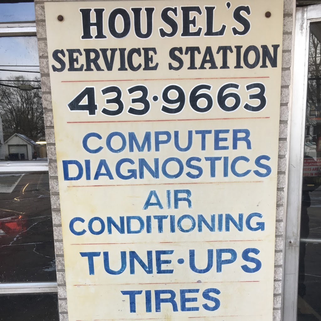 Housels Service Station Inc | 290 West Ave Route 31, Lockport, NY 14094, USA | Phone: (716) 433-9663
