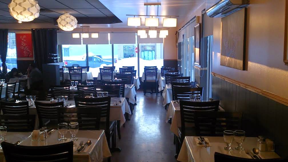 Chez Papa Dasie | 879 Rue Chartrand, Terrebonne, QC J6W 2M3, Canada | Phone: (450) 471-6900