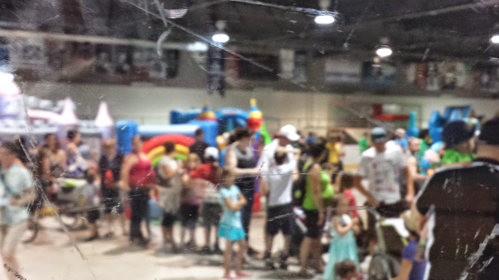 Arena St-Henri | 120 Rue Belleau, Saint-Henri, QC G0R 3E0, Canada | Phone: (418) 882-2401