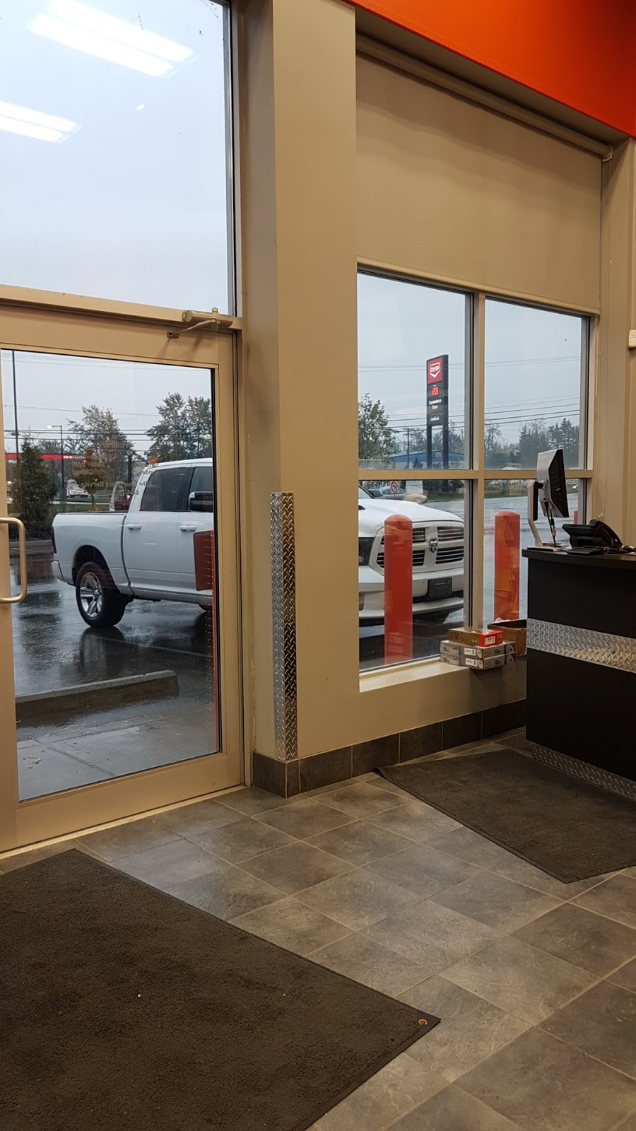 Kal Tire | 43990 Progress Way, Chilliwack, BC V2R 0C3, Canada | Phone: (604) 795-3388