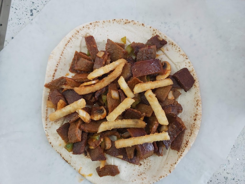 BD Donair and Poutine | 2569 17 St NW, Edmonton, AB T6T 0Y2, Canada | Phone: (825) 512-5595