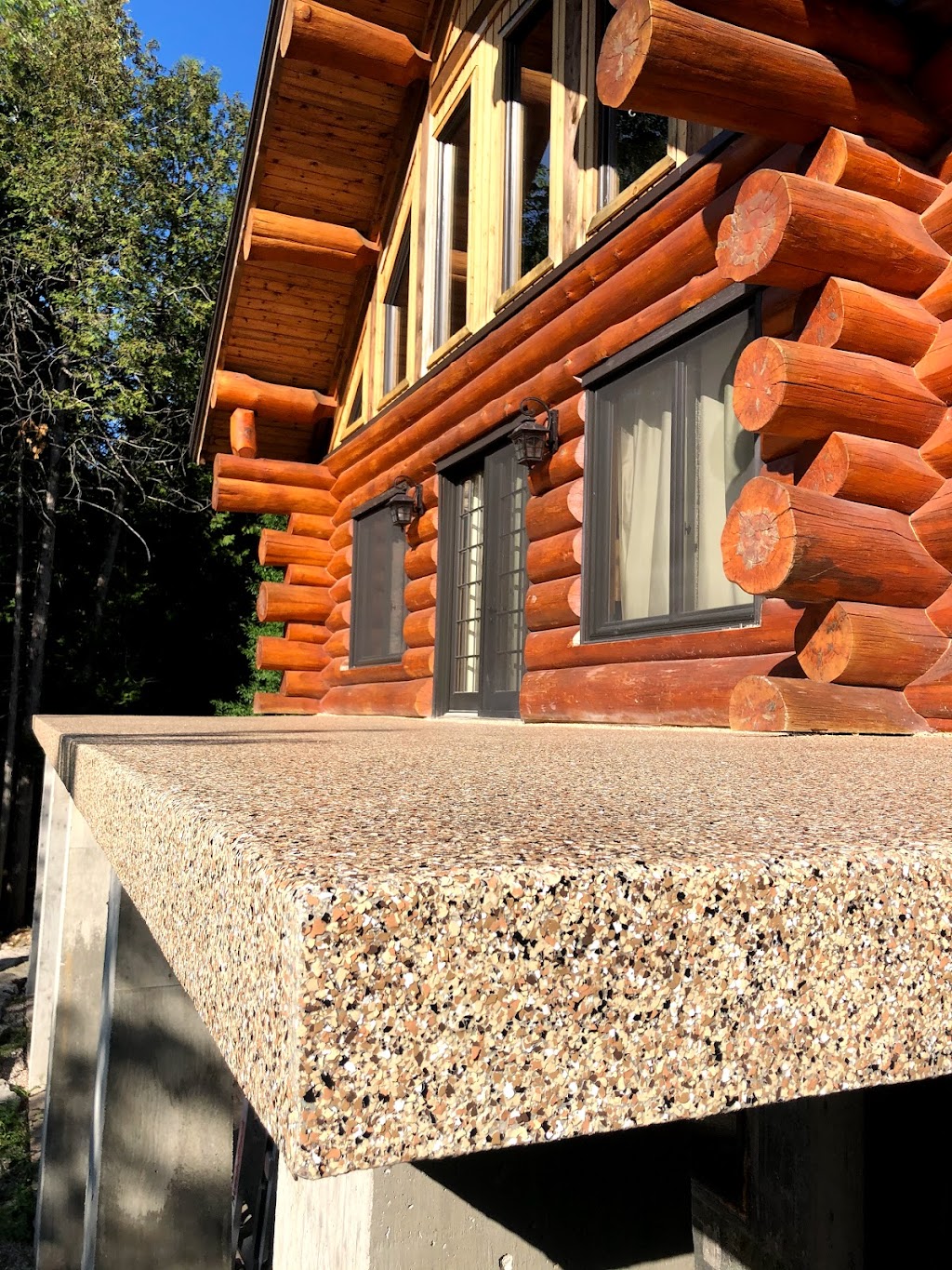 Unique Surface | 19 Chem. du Lac, Cantley, QC J8V 3M5, Canada | Phone: (819) 209-1567