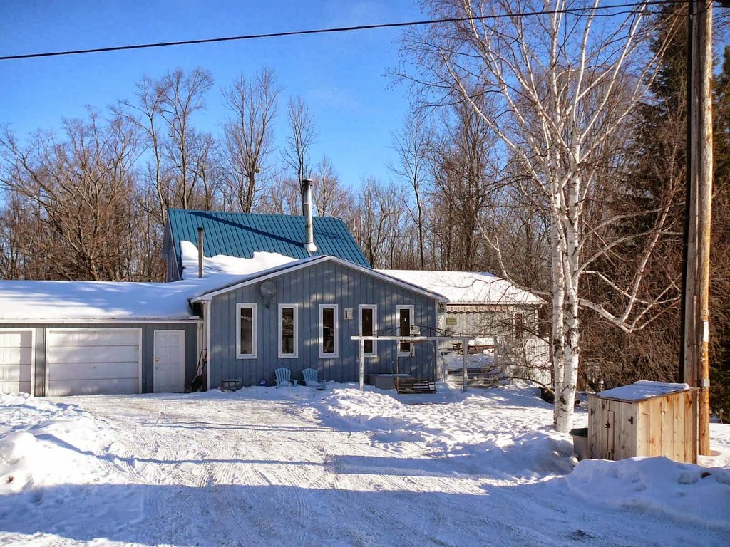 Doublebogie Chalet | 34 Legree St, Calabogie, ON K0J 1H0, Canada | Phone: (613) 726-8999