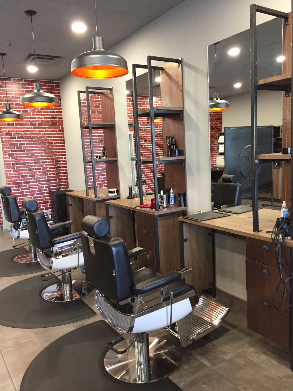 Jack Steel Le Barbier | 90 Rue Morgan, Baie-dUrfé, QC H9X 3A8, Canada | Phone: (514) 360-3731