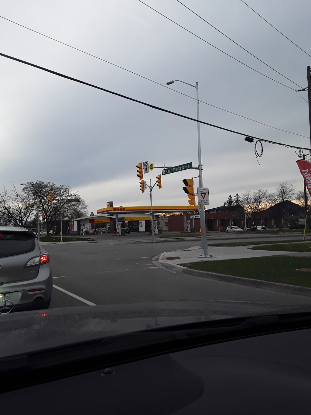 Shell | 10016 Bayview Ave, Richmond Hill, ON L4C 2K9, Canada | Phone: (905) 787-1442