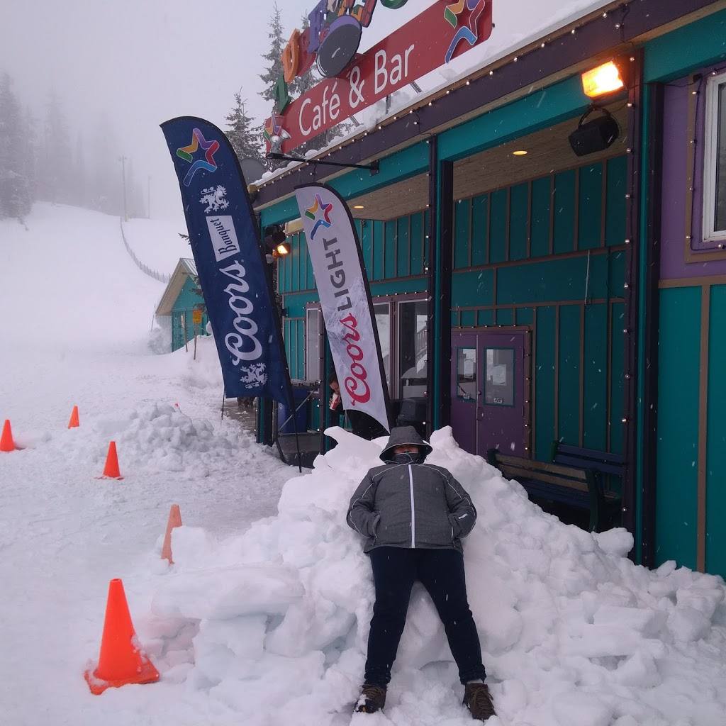 Pinheads Bowling | 30 Monashee Rd, Vernon, BC V1B 3M1, Canada | Phone: (778) 475-2695