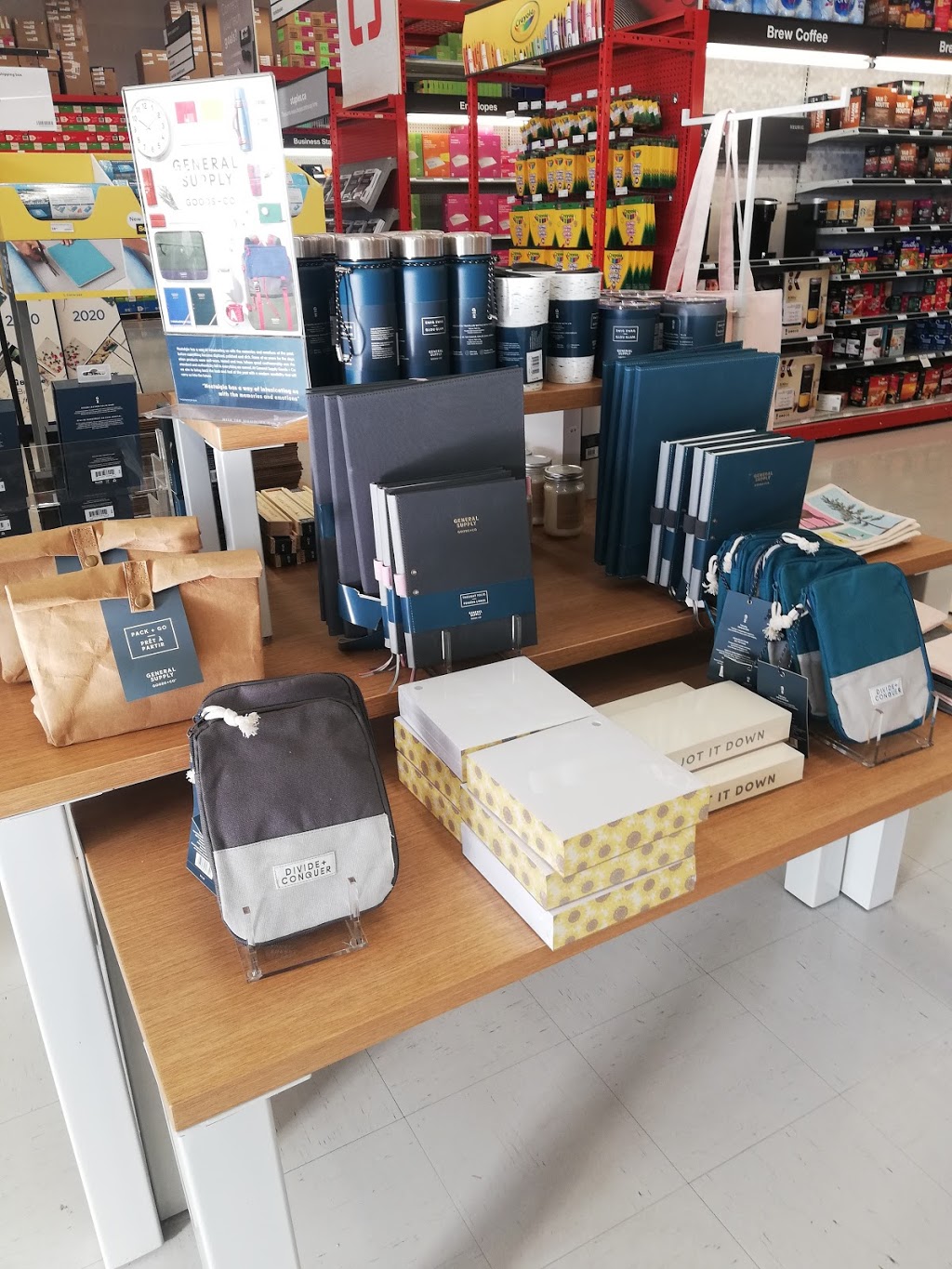Staples | 20050 Lougheed Hwy, Maple Ridge, BC V2X 0P5, Canada | Phone: (604) 465-3429