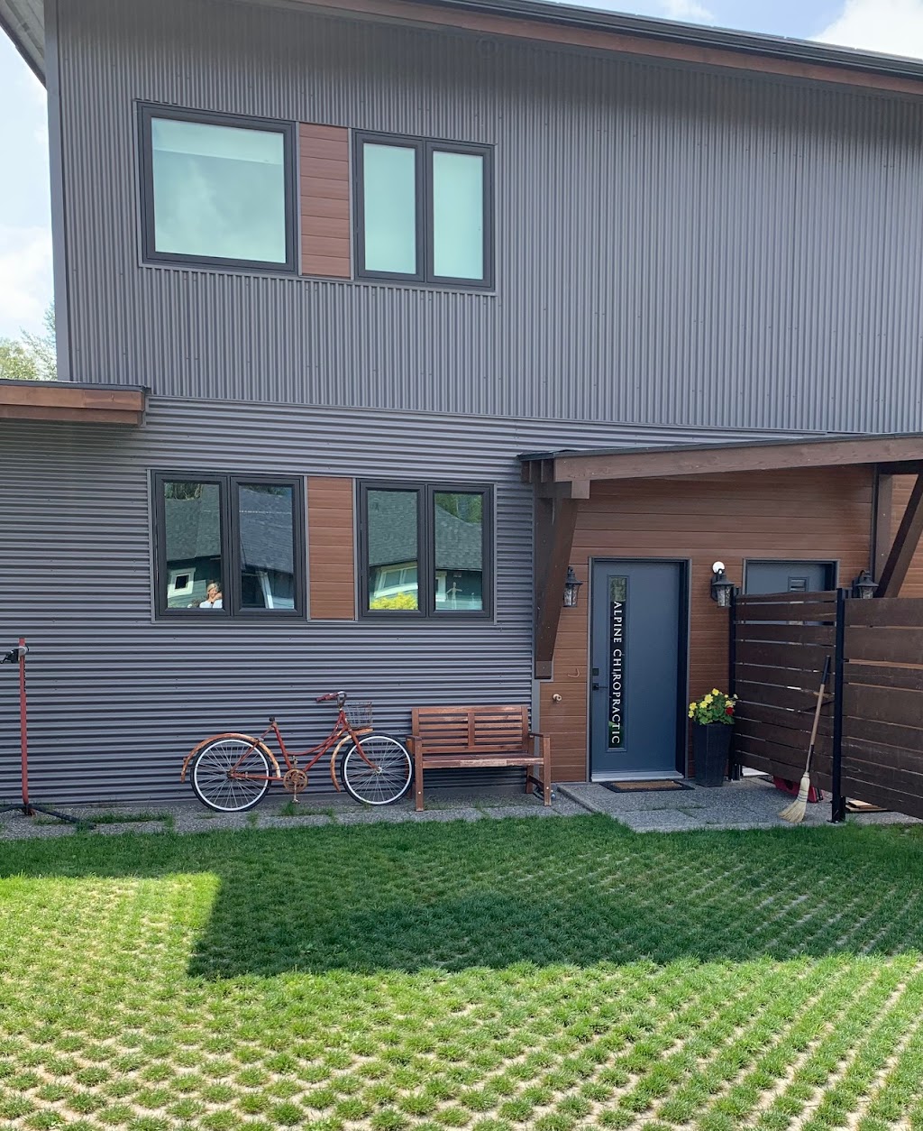 Alpine Chiropractic Dr. Eden MacGregor | 4 Silver Ridge Way, Fernie, BC V0B 1M2, Canada | Phone: (250) 423-1452