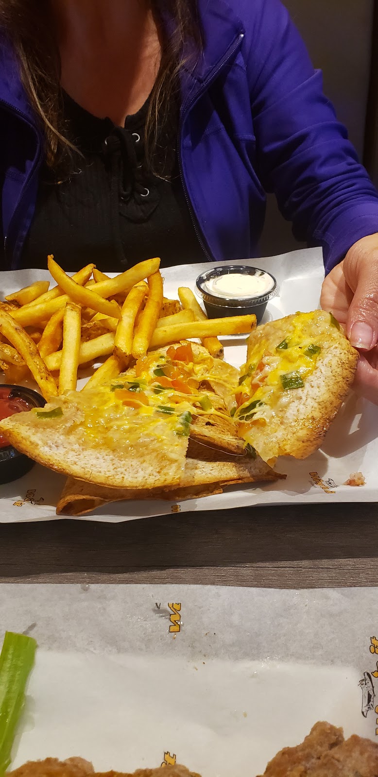 Wingn It | 3003 43 Ave, Stony Plain, AB T7Z 1L1, Canada | Phone: (780) 968-1795