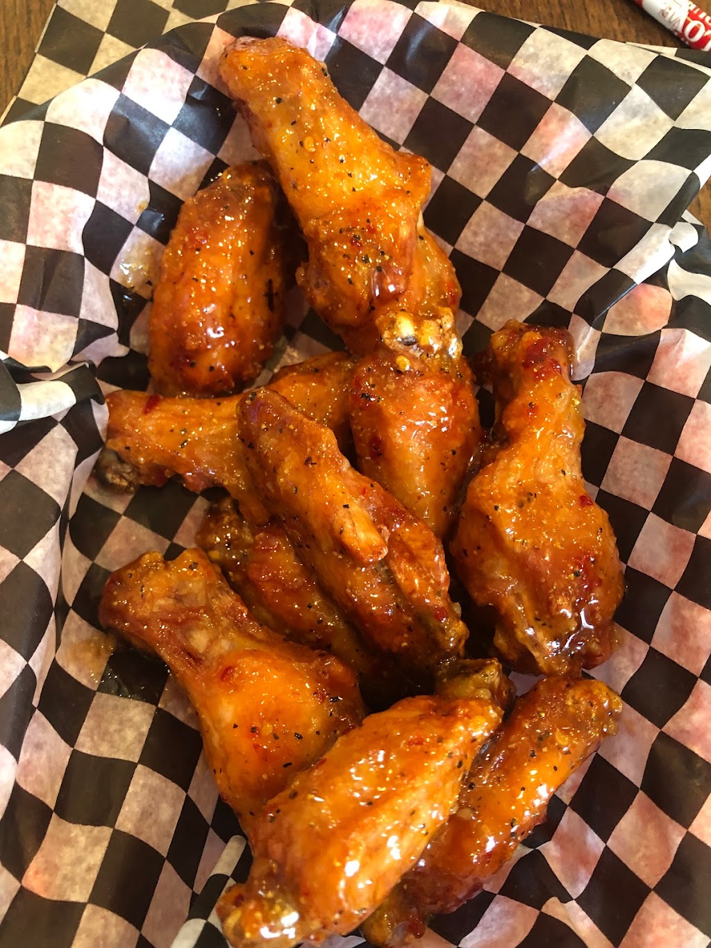 Border 9 Bar and Grill | 5 South Ave, Emerson, MB R0A 0L0, Canada | Phone: (204) 373-2015
