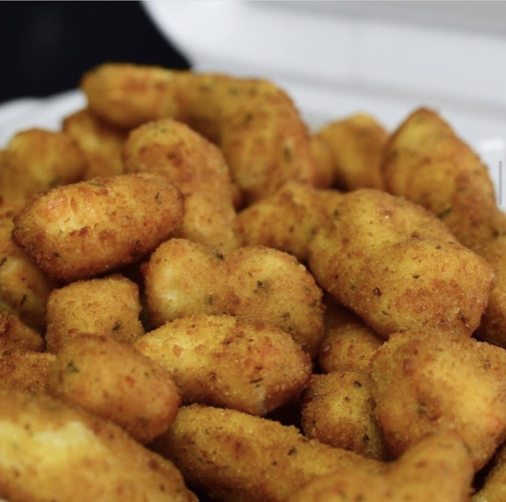 Milano Pizzeria | 2 Hwy 17, Cobden, ON K0J 1K0, Canada | Phone: (613) 646-7200