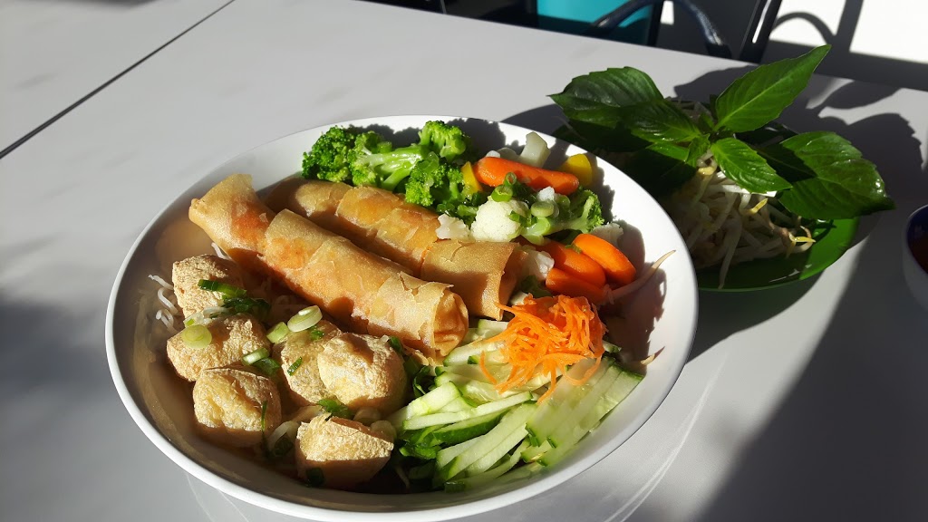 Pho Bo Ga King (Merivale) | 1234 Merivale Rd #1, Ottawa, ON K2C 4A1, Canada | Phone: (613) 288-0173