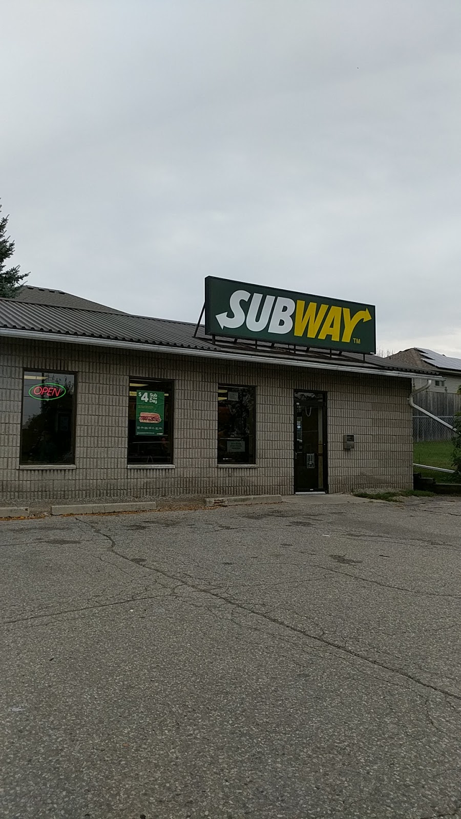 Subway | 271 Grand River St N, Paris, ON N3L 2B9, Canada | Phone: (519) 442-5000