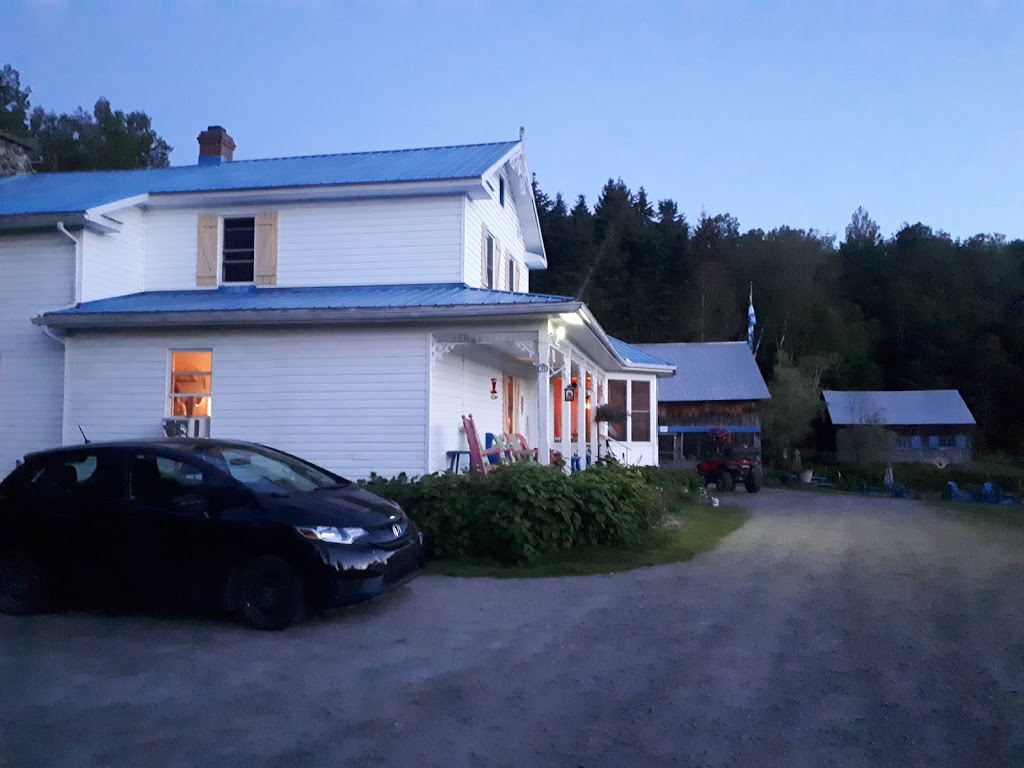 Centre de vie | 14 Chemin du Petit 5 Rang, Ripon, QC J0V 1V0, Canada | Phone: (819) 428-2215