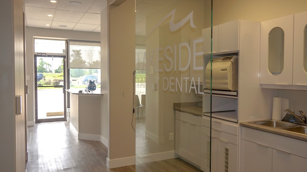 Lakeside Family Dental | 2684 Lakeshore Rd #6, Brights Grove, ON N0N 1C0, Canada | Phone: (519) 704-4000