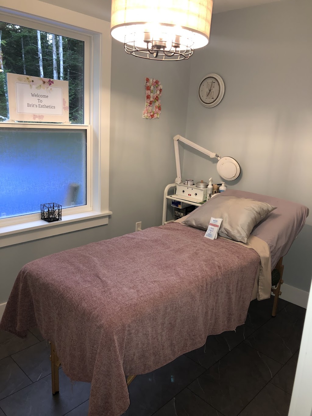 Brits Esthetics | 160 E Uniacke Rd, Mount Uniacke, NS B0N 1Z0, Canada | Phone: (902) 499-3639