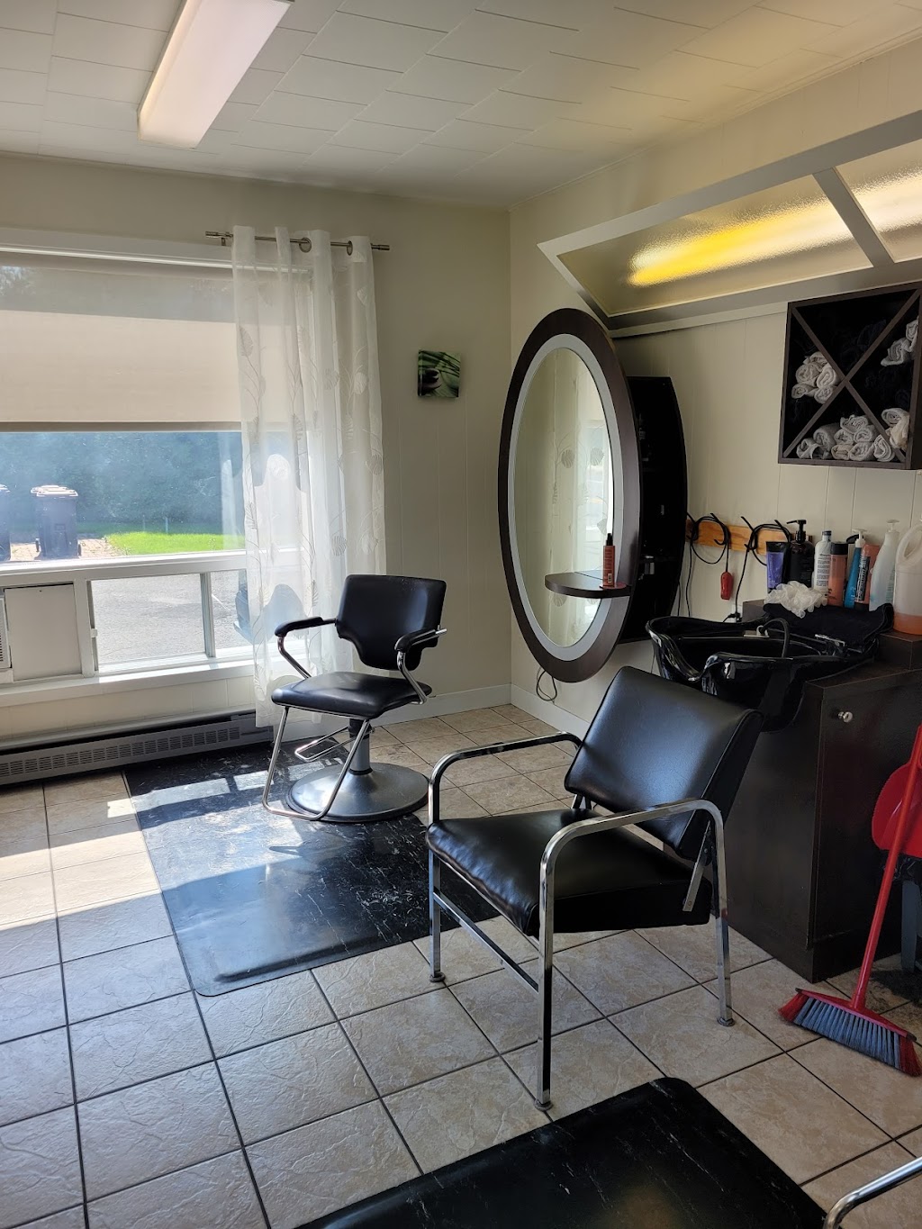 Coiffure Must Elle et Lui | 3489 Ave. Saint-Augustin, Lévis, QC G6Z 8G6, Canada | Phone: (418) 999-3273