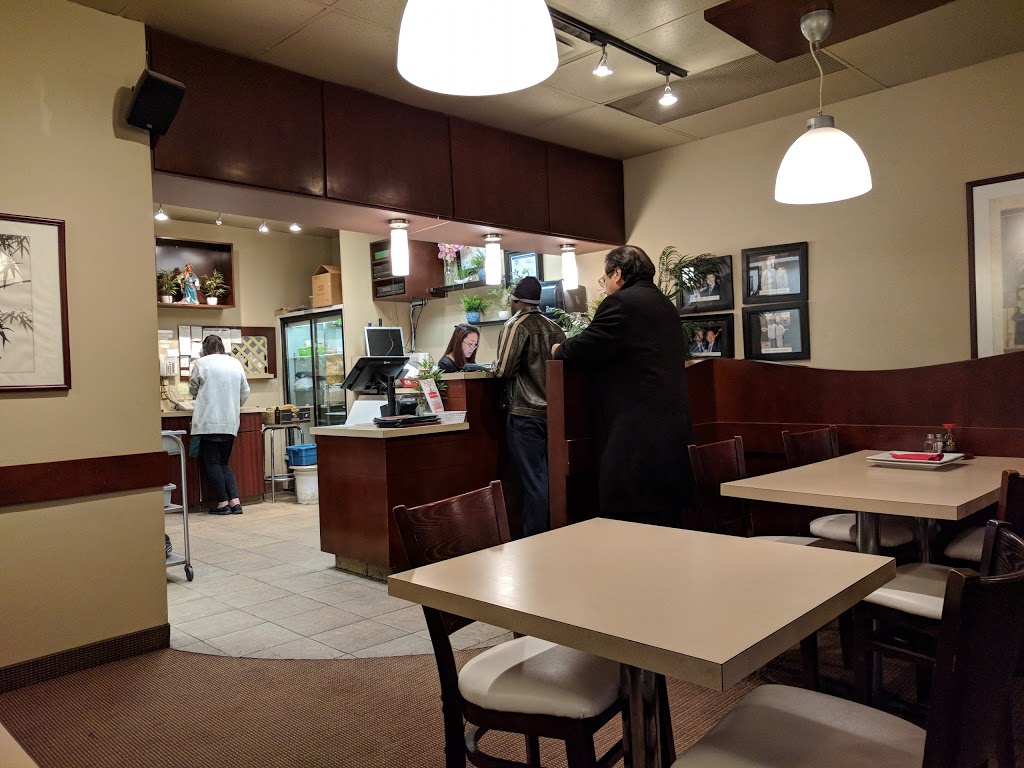 Lee Garden Cuisine | 317 Woodvale Road West Northwest, Edmonton, AB T6L 3Z7, Canada | Phone: (780) 444-8888