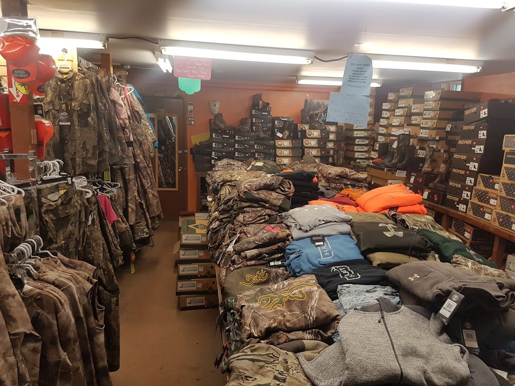 Lyons Country Market | 3295 Mountain Rd, Lutes Mountain, NB E1G 4T4, Canada | Phone: (506) 858-1317