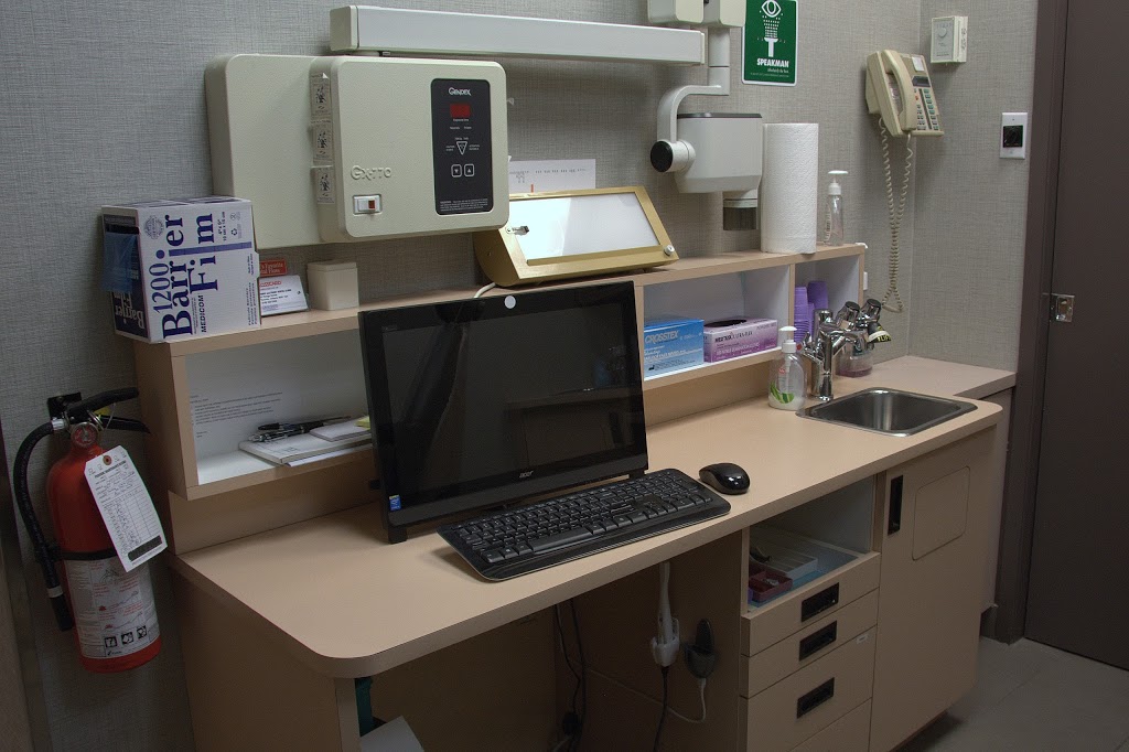 Yonge and Front Dental | 33 Yonge St, Toronto, ON M5E 1G4, Canada | Phone: (416) 364-2444