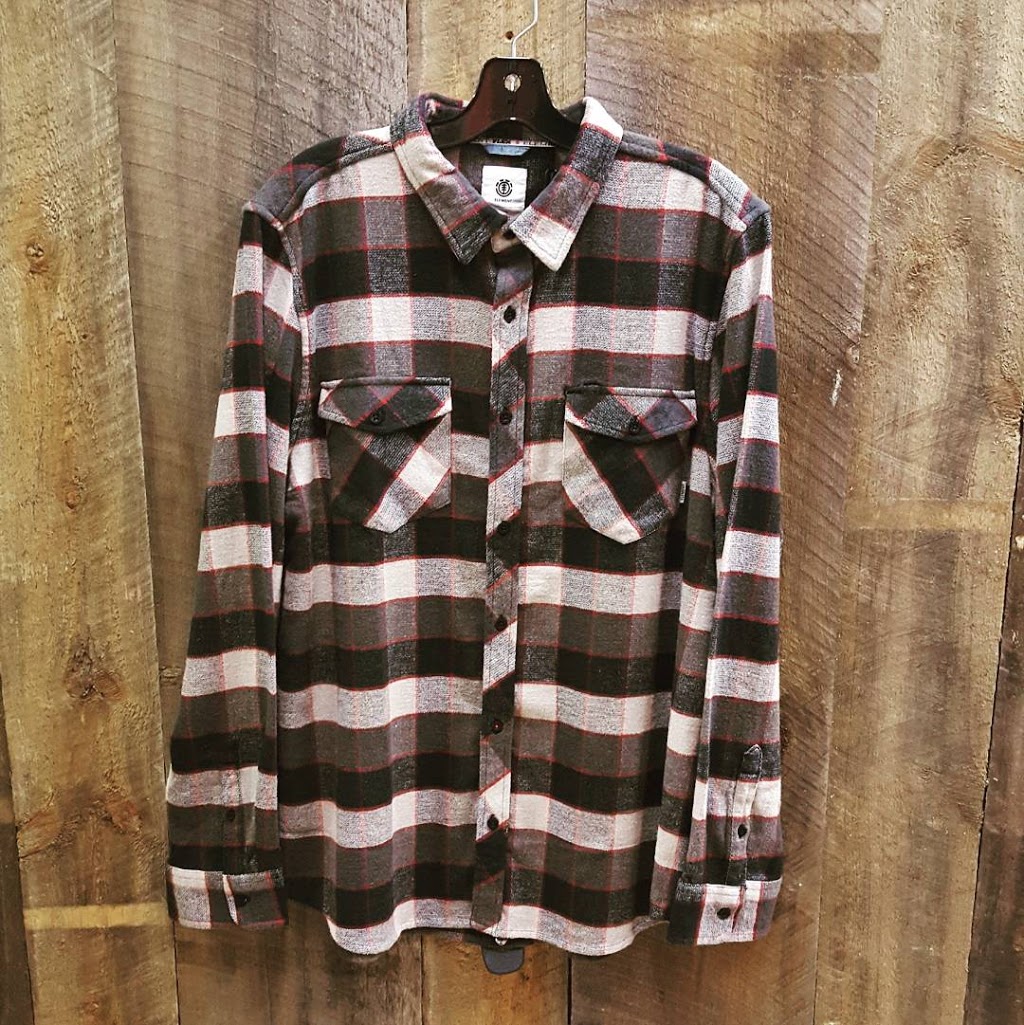 BOARDERLINE BOARDSHOP | 11 Water St W, Little Current, ON P0P 1K0, Canada | Phone: (705) 368-2223