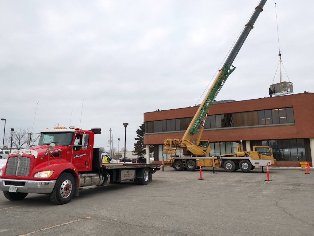 Pat Rogers Towing & Crane Service | 402 Patrick St #2753, Kingston, ON K7K 3R6, Canada | Phone: (613) 384-2572