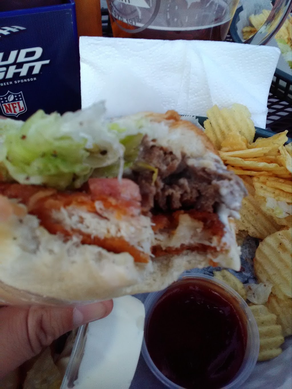 Kellys Corner | 524 Cayuga Dr, Niagara Falls, NY 14304, USA | Phone: (716) 283-2040