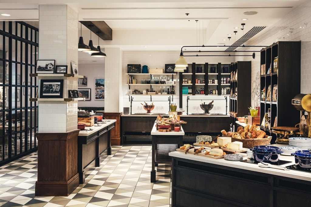 Le Comptoir | 3045 Chemin de la Chapelle, Mont-Tremblant, QC J8E 1E6, Canada | Phone: (819) 681-7000