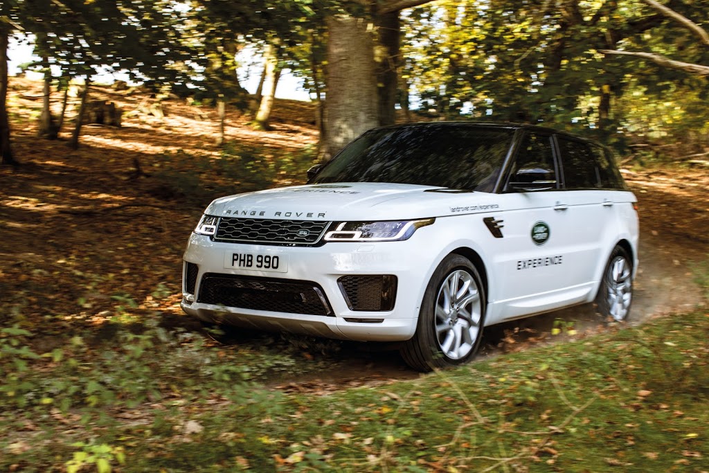 Land Rover Winnipeg | 10-3965 Portage Ave, Winnipeg, MB R3K 2G8, Canada | Phone: (204) 452-8030