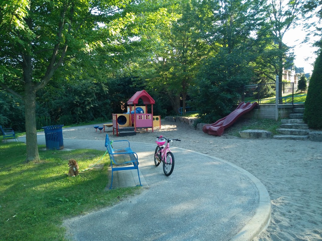 Melinda Clarke Parkette | 45 Royal Chapin Crescent, Richmond Hill, ON L4S 1Z7, Canada | Phone: (905) 771-8800