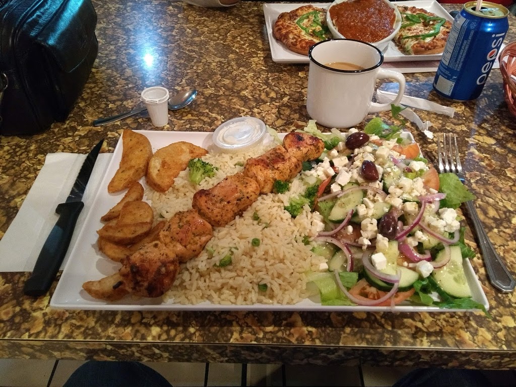 Med Pizza Beloeil | 306 Boulevard Yvon-LHeureux N, Beloeil, QC J3G 5P2, Canada | Phone: (450) 446-3838