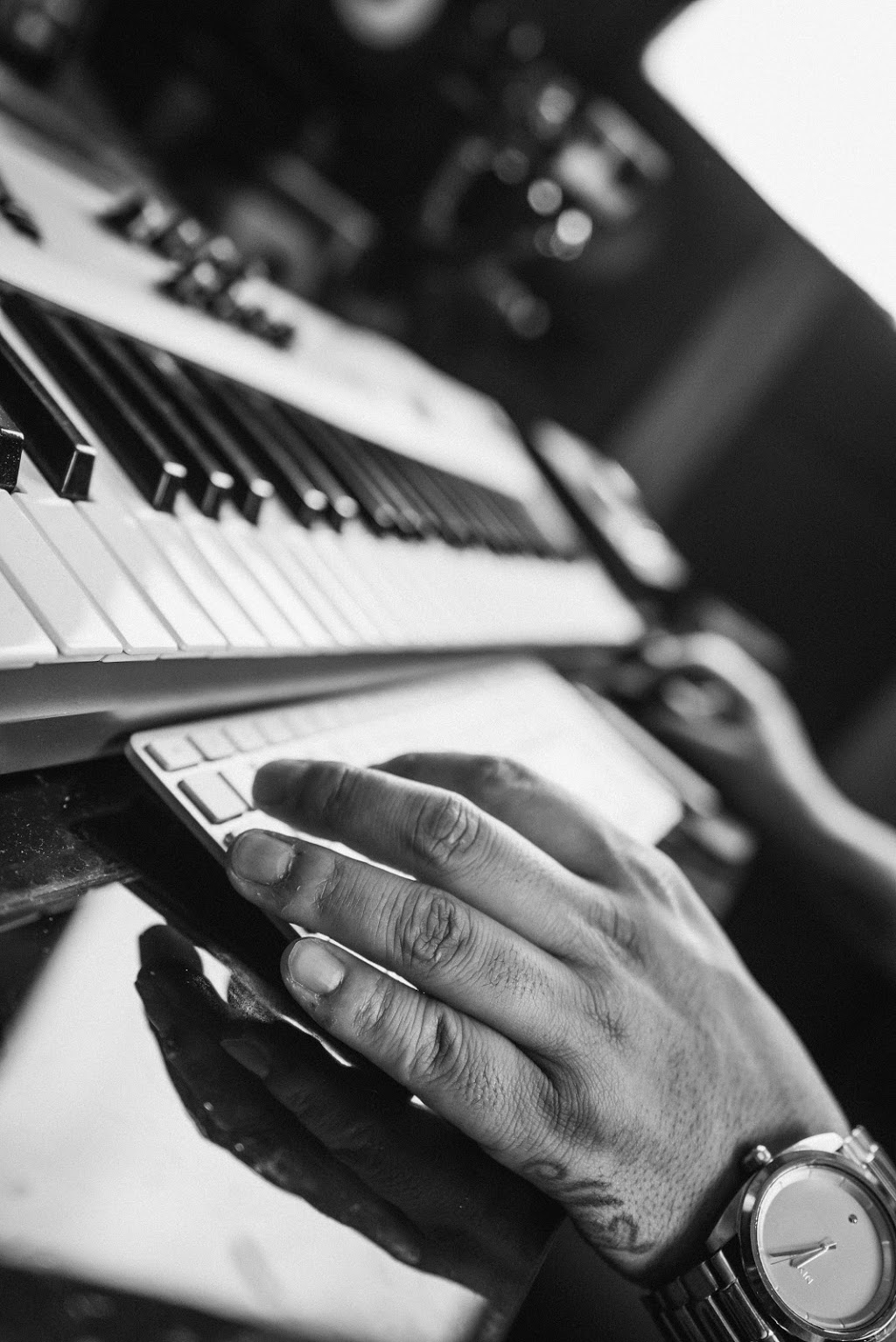 MedyLandia "Music Producer" | 1560 Bloor St Unit 65, Mississauga, ON L4X 1R8, Canada | Phone: (647) 230-1860