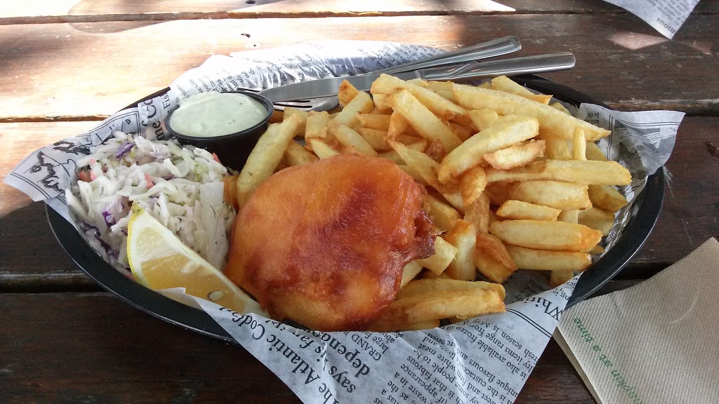 Willows Galley | 2559 Estevan Ave, Victoria, BC V8R 2S8, Canada | Phone: (250) 598-2711