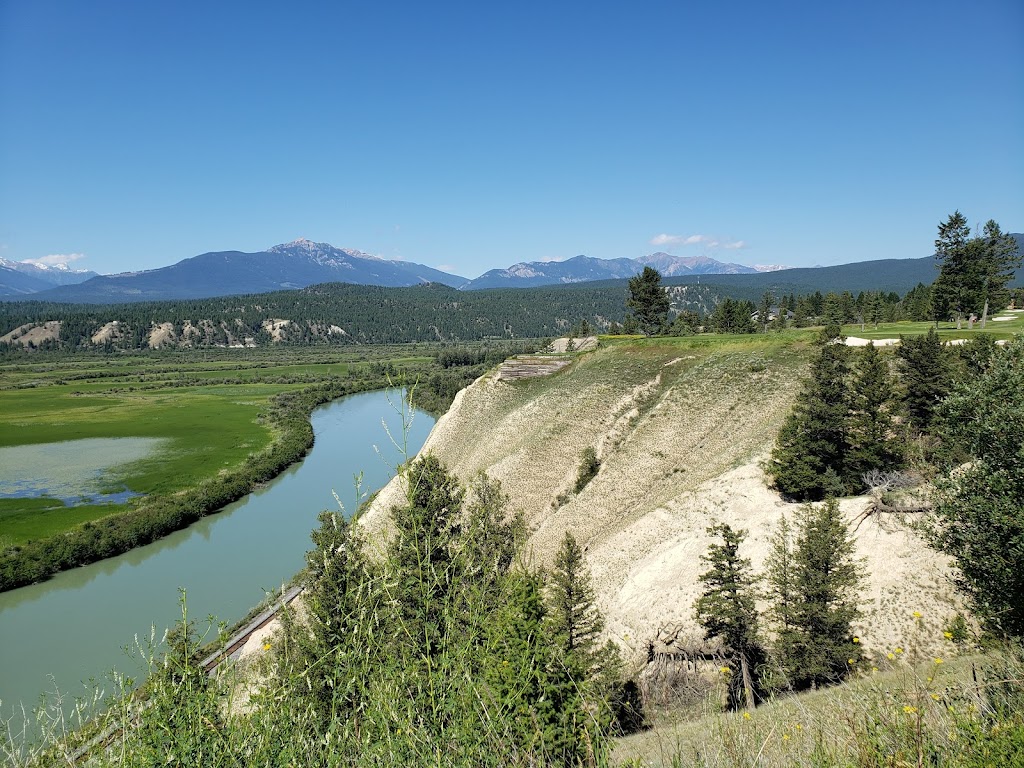Radium Hot Springs Centre | 4863 Stanley St, Radium Hot Springs, BC V0A 1M0, Canada | Phone: (250) 347-6455