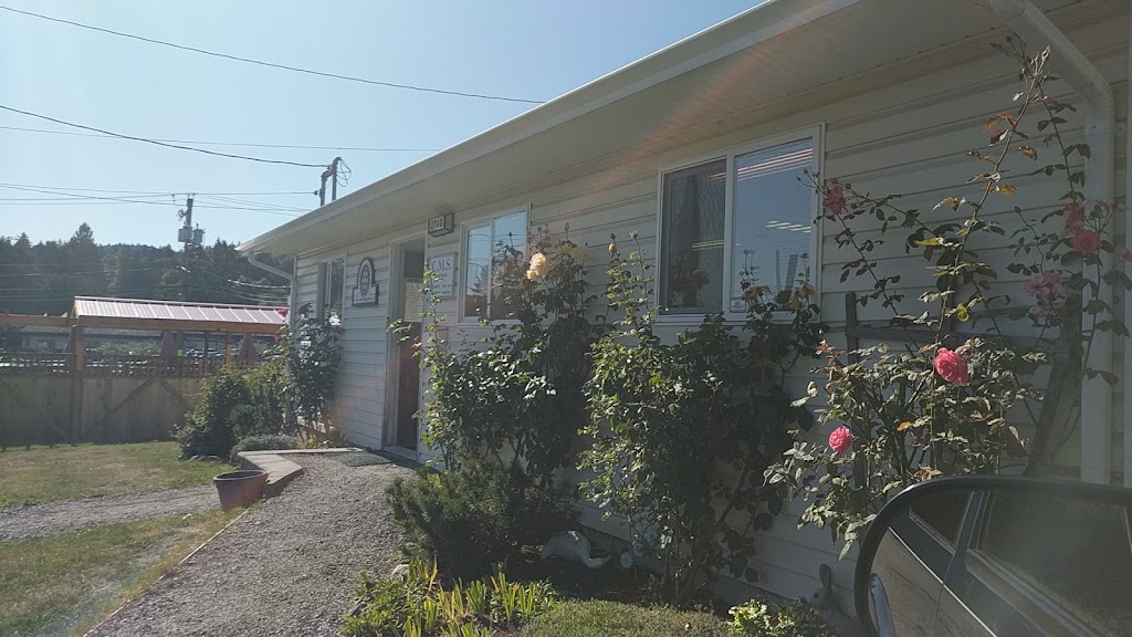 C M S Food Bank | 2740 Lashburn Rd, Mill Bay, BC V0R 2P1, Canada | Phone: (250) 743-5242