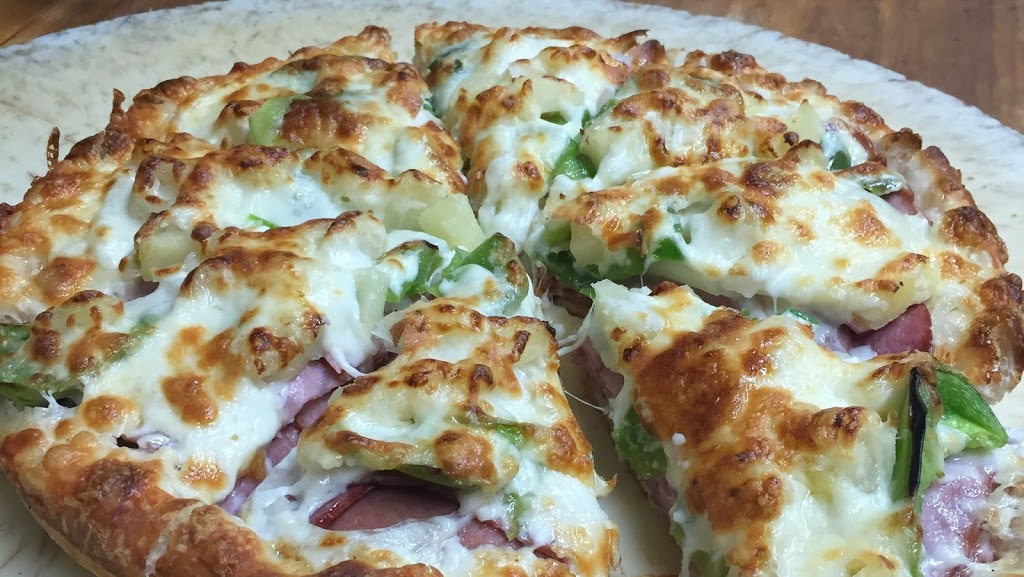 Regent Family Restaurant & Neighbourhood Pub | 3823 Sherwood Dr, Regina, SK S4R 6N1, Canada | Phone: (306) 543-3211