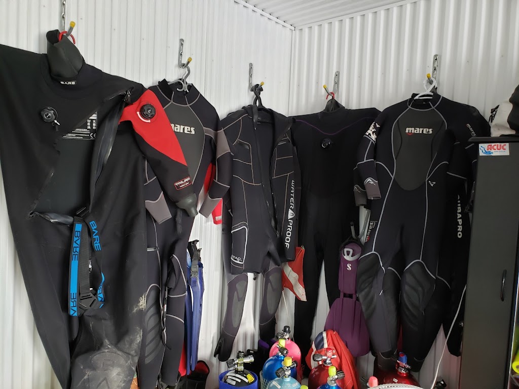 M & M Diving | 4001 Rue des Geysers, Shipshaw, QC G7P 0K5, Canada | Phone: (418) 820-7521