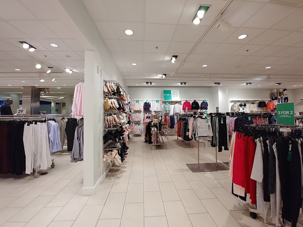 H&M | 240 Leighland Ave, Oakville, ON L6H 3H6, Canada | Phone: (855) 272-7007