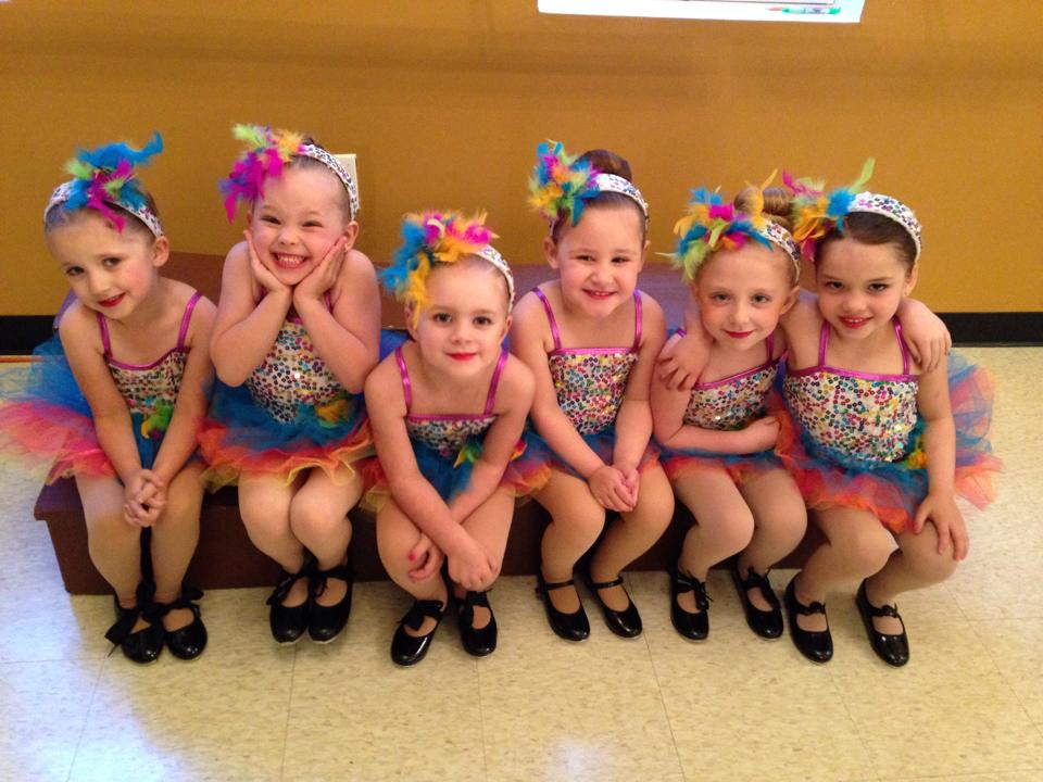 Danielles Dance and Fitness | 1860 Seneca St, Buffalo, NY 14210, USA | Phone: (716) 381-9040
