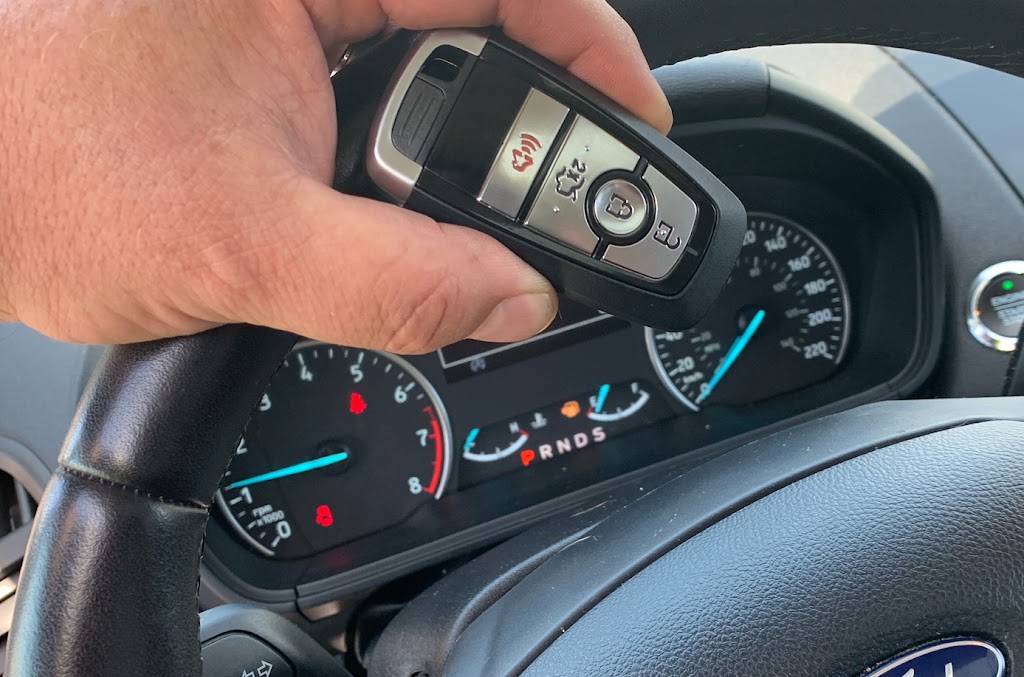 Behr Auto Keys Plus | 5913 56 St, Taber, AB T1G 1K2, Canada | Phone: (403) 929-5479
