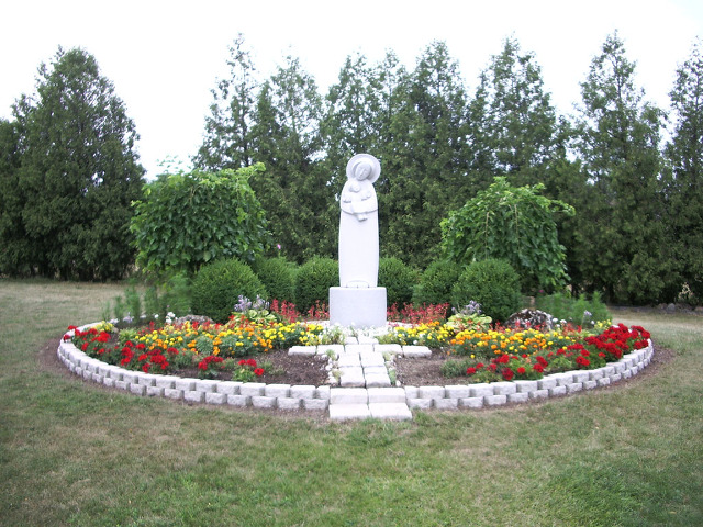 St. Peter Yu Roman Catholic Church | 6 Heath St, Hamilton, ON L8H 3Y5, Canada | Phone: (905) 545-3004