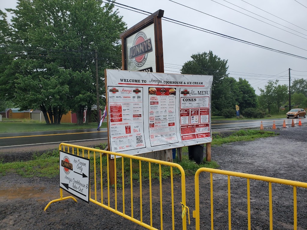 Jonnys Cookhouse and Ice Cream Shop | 4287 Evangeline Trail, Berwick, NS B0P 1E0, Canada | Phone: (902) 375-3033
