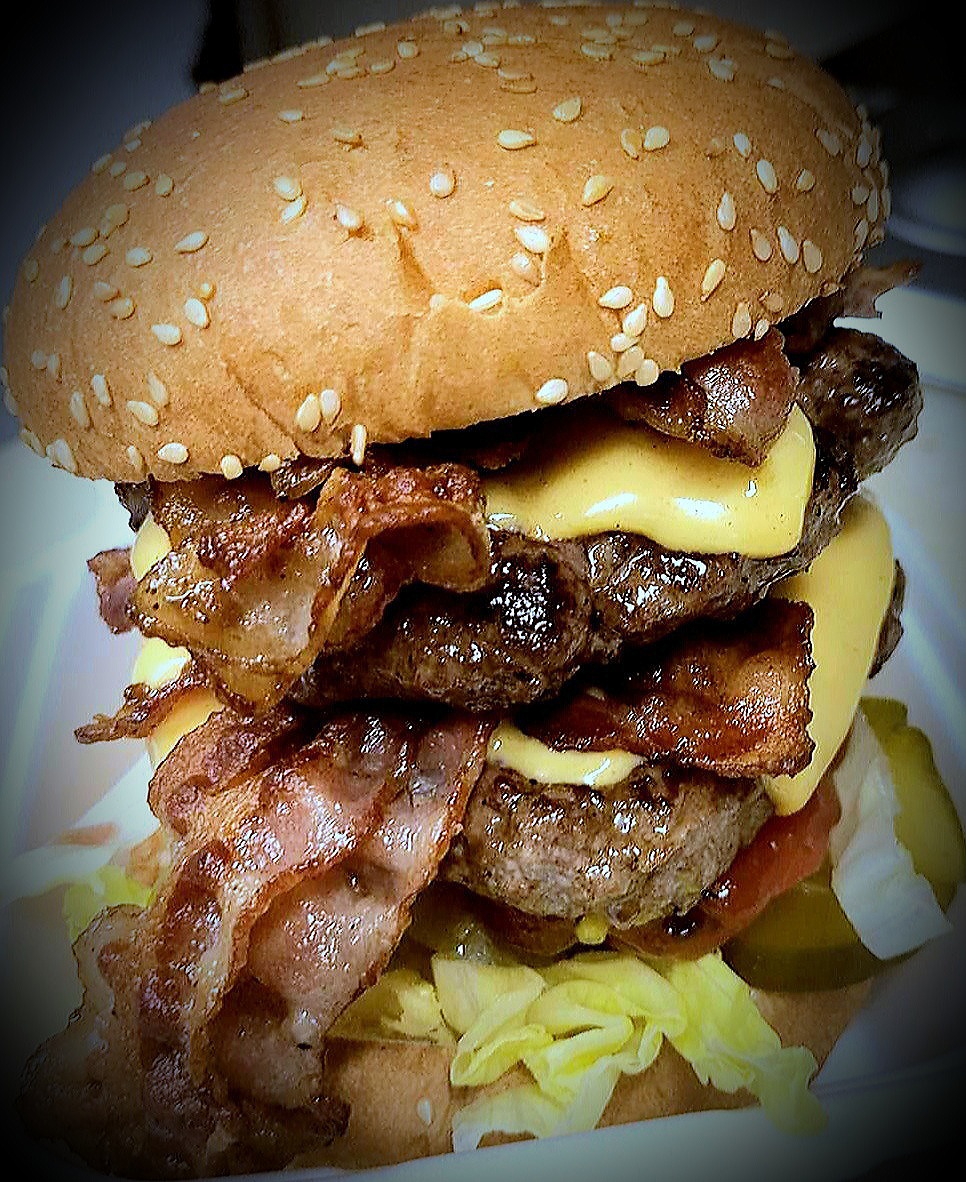 Texas Burger | 102A William St S, Lindsay, ON K9V 3B1, Canada | Phone: (705) 878-3853