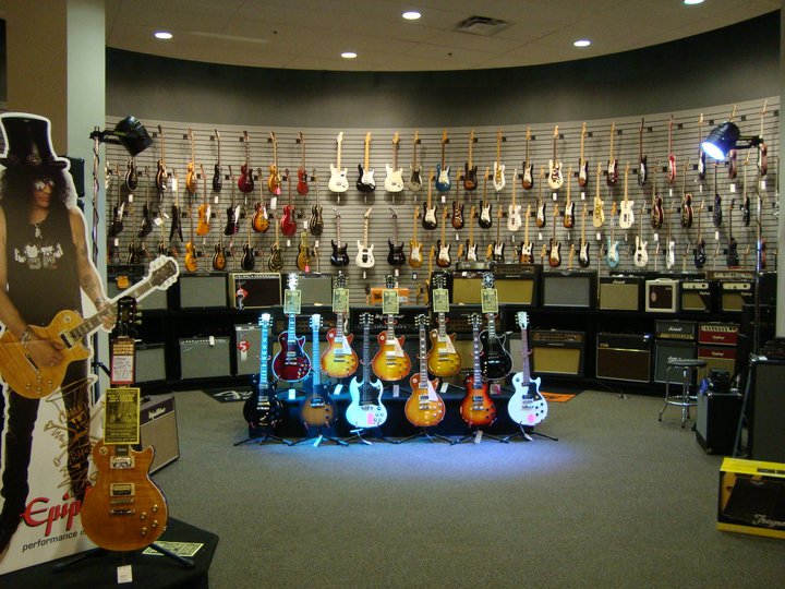 Long & McQuade Musical Instruments | 1363 Main St, North Vancouver, BC V7J 1C4, Canada | Phone: (604) 986-0911