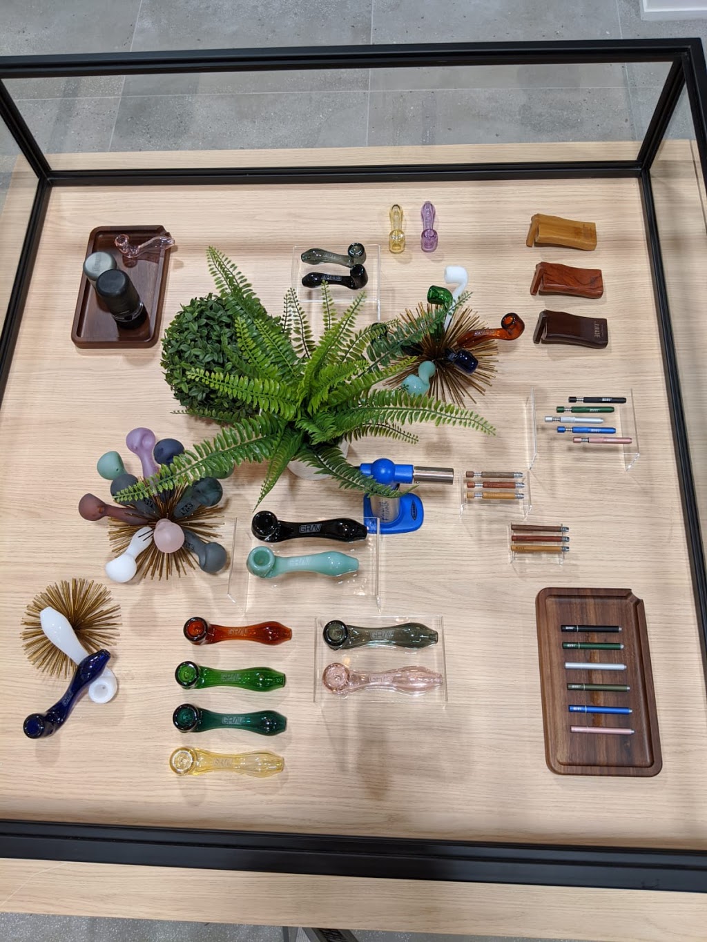 Seven Point Cannabis Brantford | 10 Stanley St Unit 1, Brantford, ON N3S 7N4, Canada | Phone: (519) 304-1020