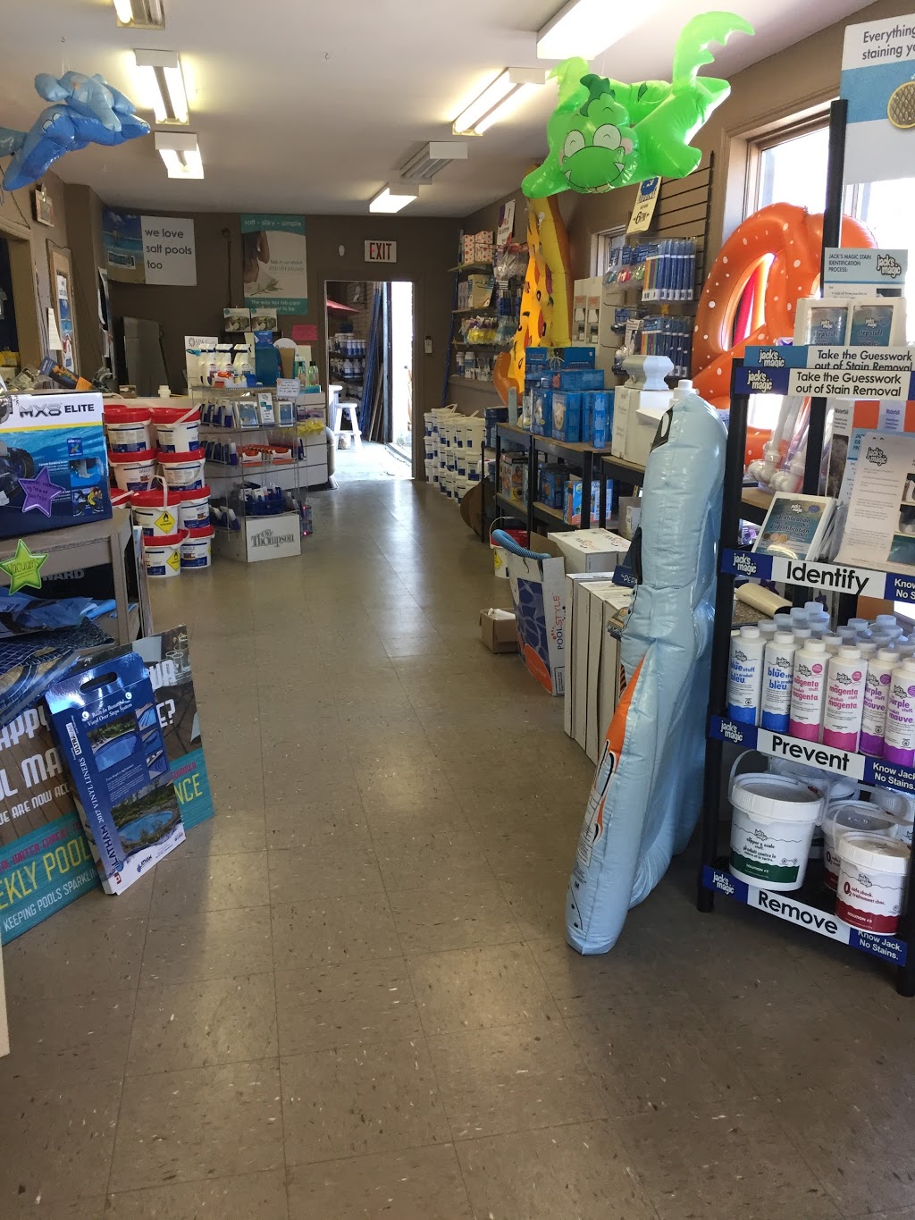 Atlantis Hot Tub and Pool Centre | 137 Lesperance Rd, Windsor, ON N8N 1V9, Canada | Phone: (519) 979-2395