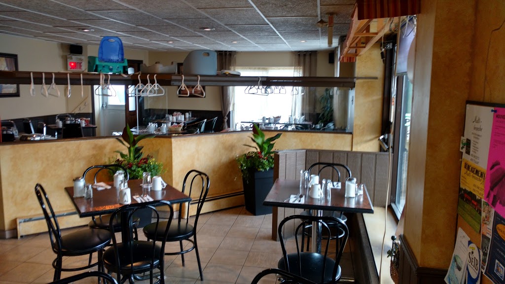 O-Martha | 206 Rue Notre Dame, Roxton Falls, QC J0H 1E0, Canada | Phone: (450) 548-2225
